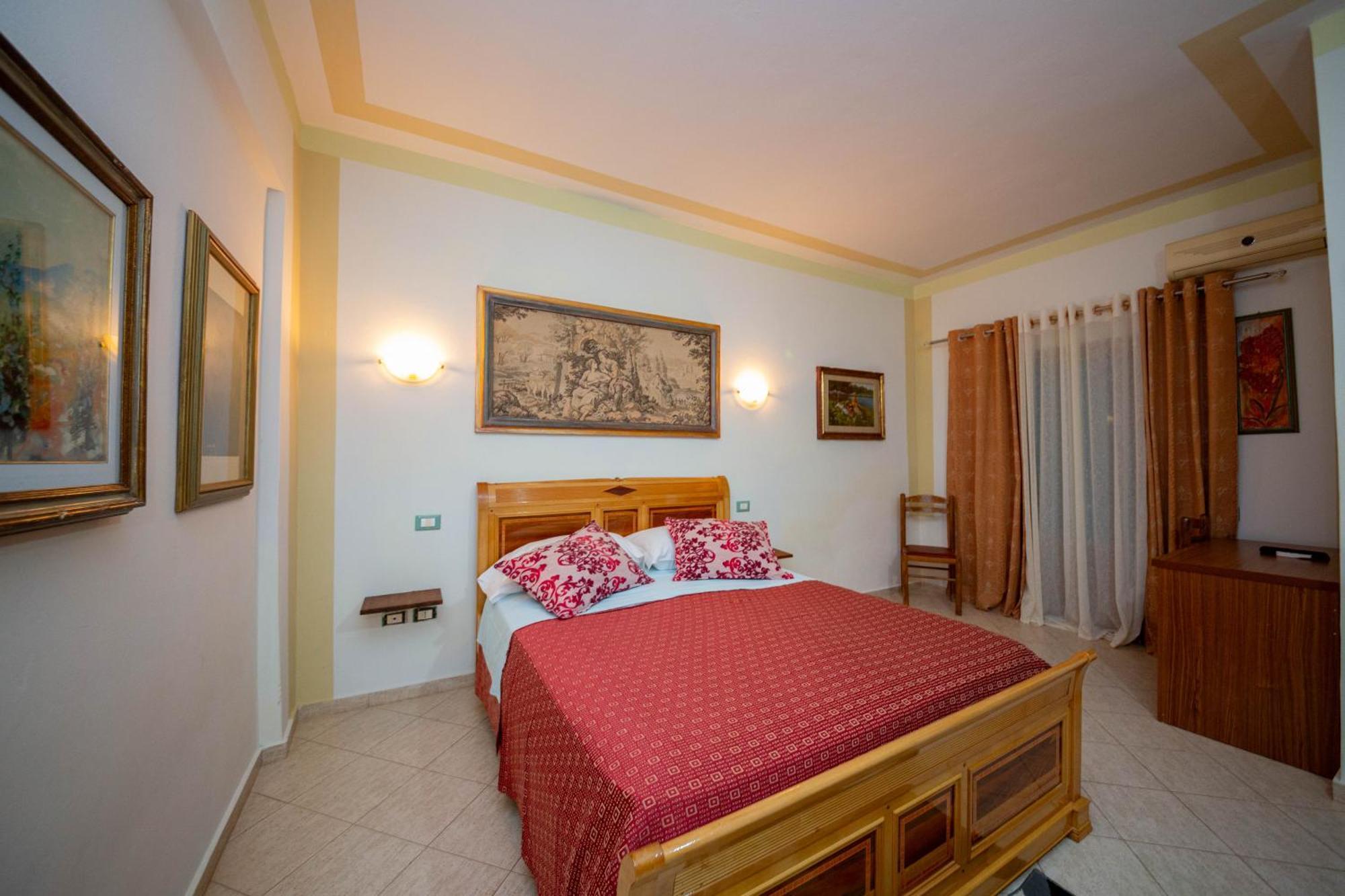 Hotel "San Saena " Radhimë Dış mekan fotoğraf