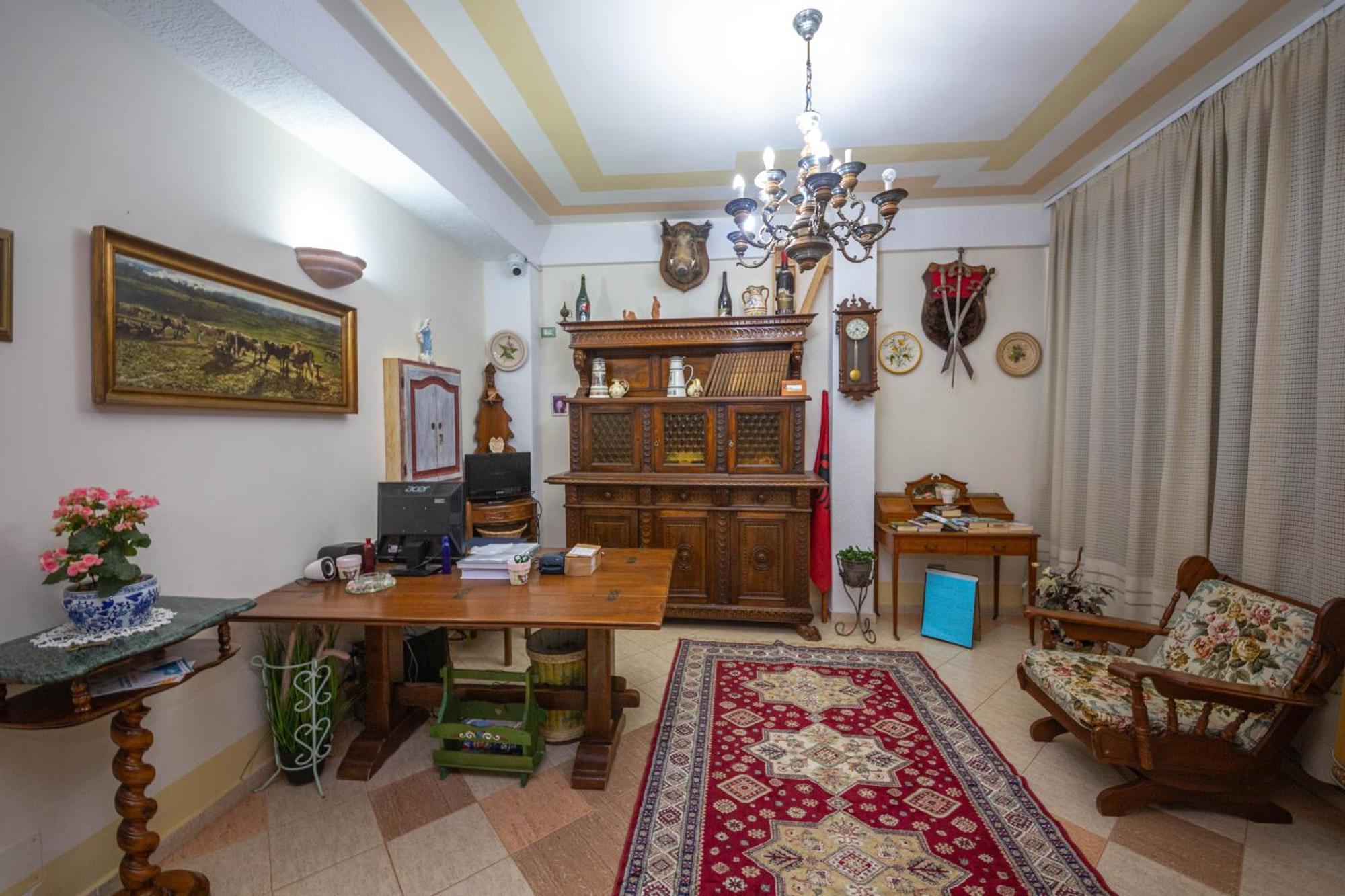 Hotel "San Saena " Radhimë Dış mekan fotoğraf