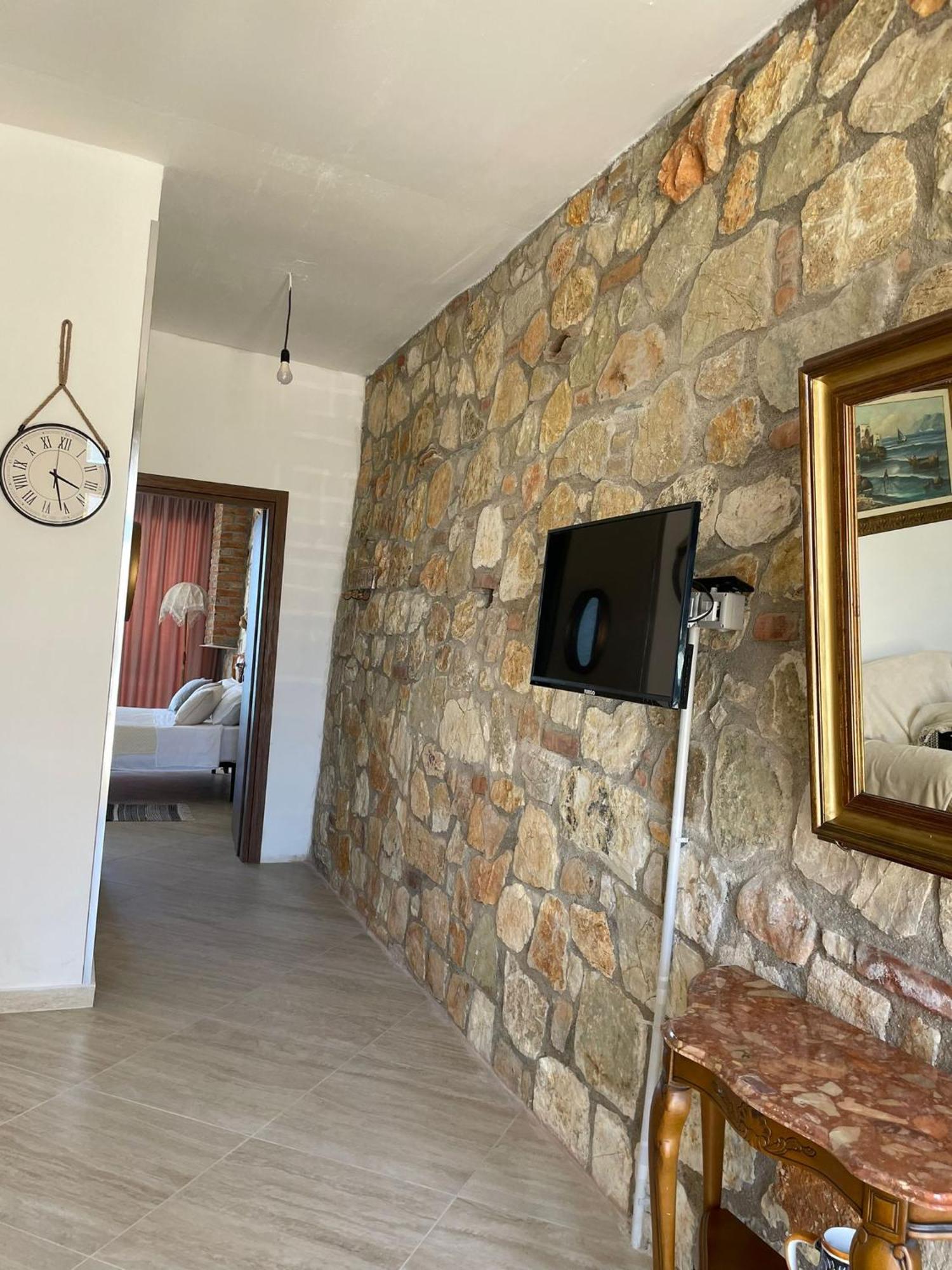 Hotel "San Saena " Radhimë Dış mekan fotoğraf