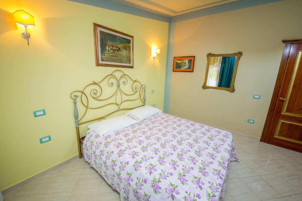 Hotel "San Saena " Radhimë Dış mekan fotoğraf