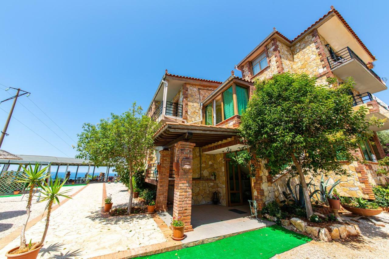Hotel "San Saena " Radhimë Dış mekan fotoğraf