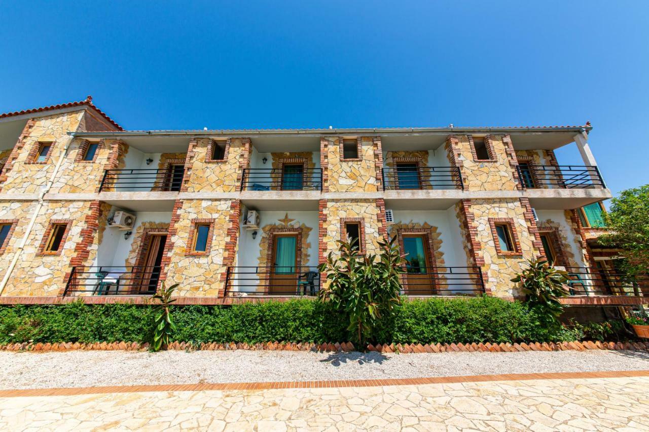 Hotel "San Saena " Radhimë Dış mekan fotoğraf